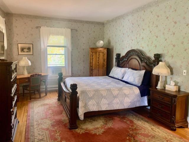 Carriage House Inn Fredericton Bagian luar foto