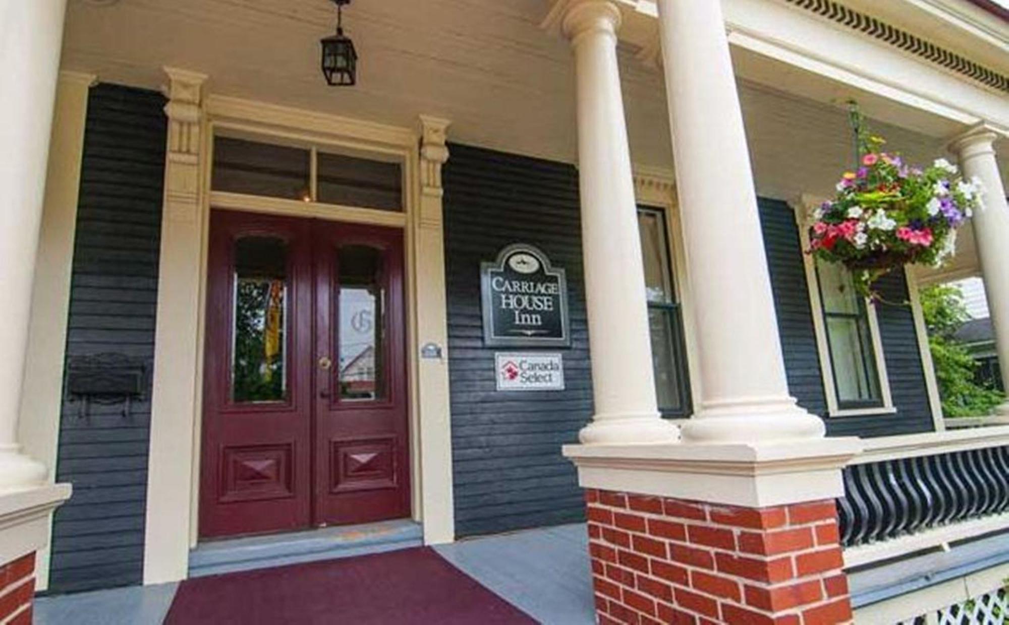 Carriage House Inn Fredericton Bagian luar foto