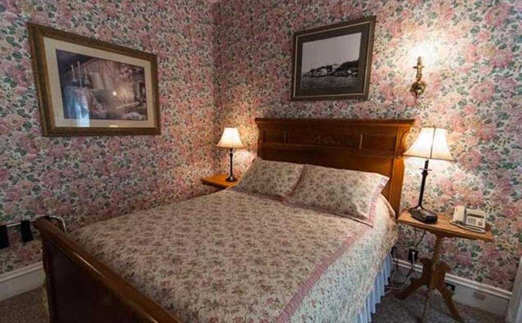 Carriage House Inn Fredericton Ruang foto